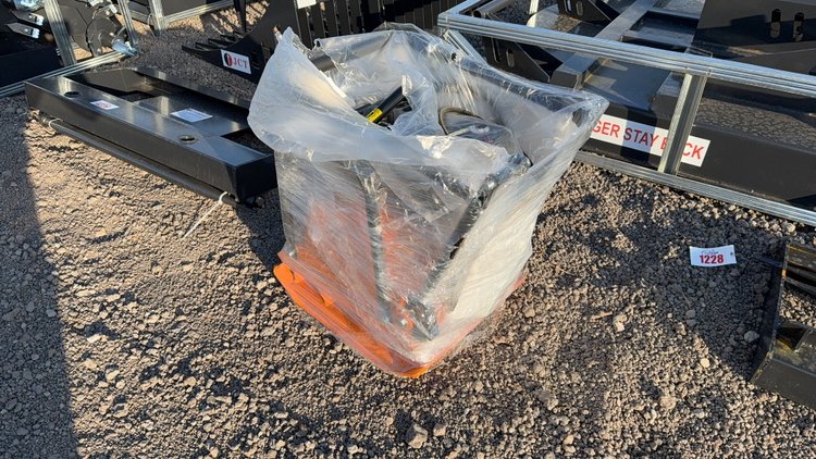 Image for PLATE COMPACTOR