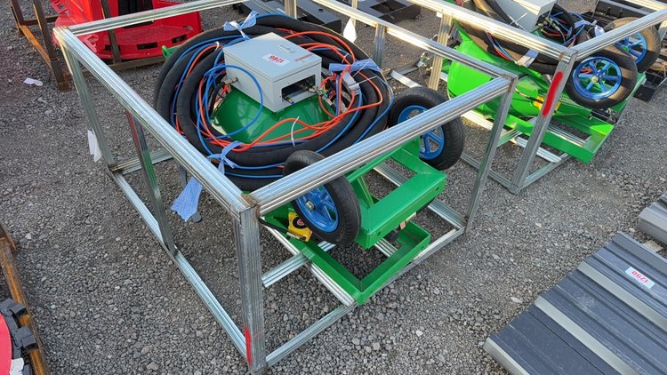 Image for PORTABLE SAND BLASTER TANK
