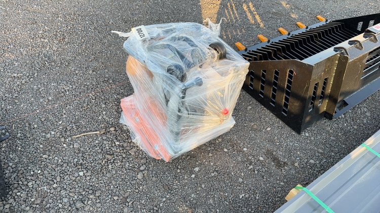 Image for PLATE COMPACTOR