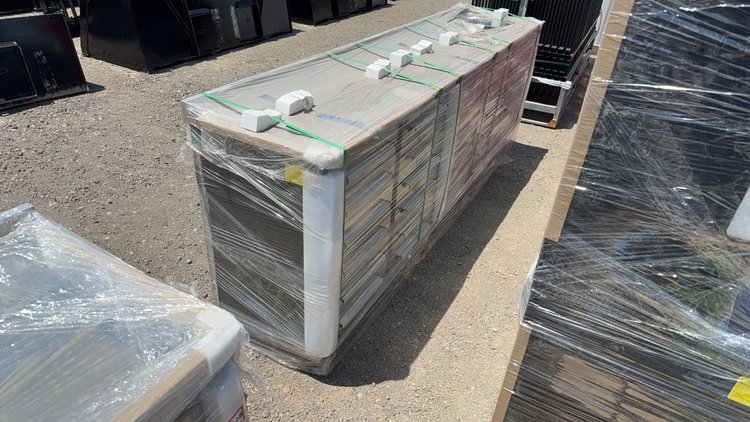 Image for 10' 30 DRAWER WORK BENCH