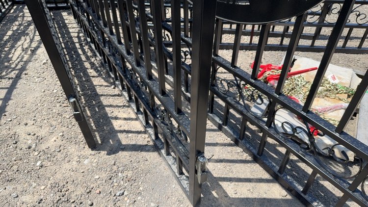 Image for 20' BI PARTING GATE