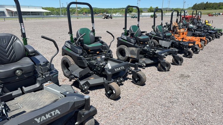 Image for YAKTA YXR320 ZERO TURN MOWER