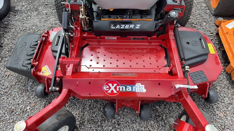 Image for 2014 EXMARK LAZER Z ZERO TURN MOWER