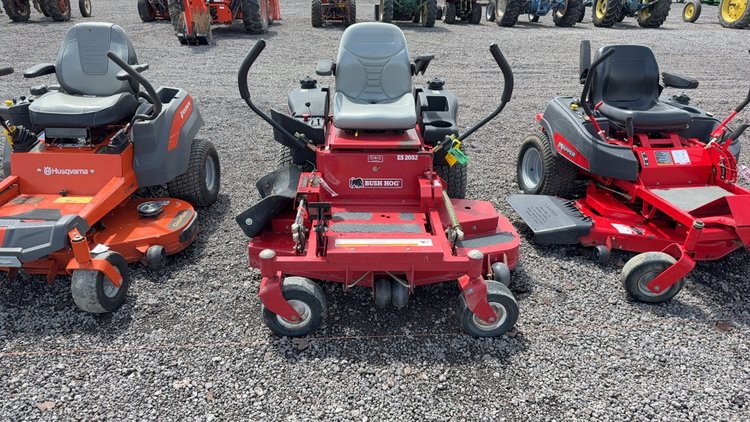 Image for BUSH HOG ES2052 ZERO TURN MOWER