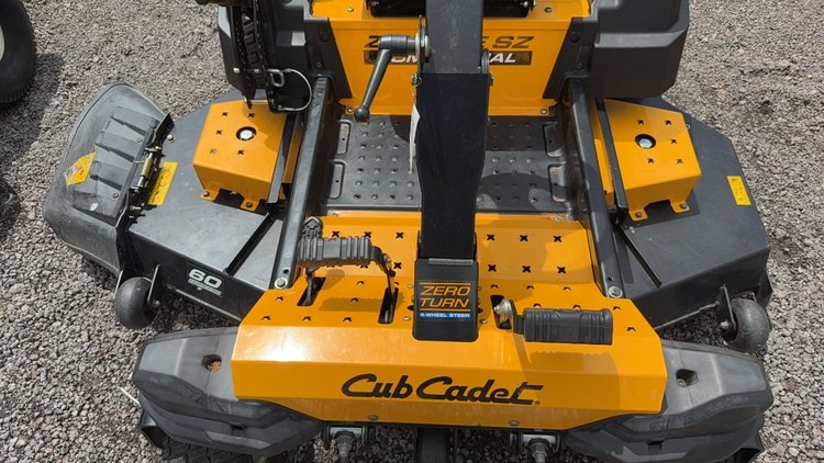 Image for 2014 CUB CADET Z-FORCE SZ ZERO TURN MOWER
