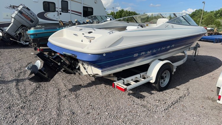 Image for BAYLINER CAPRI 2050 LS 20' RUNABOUT BOAT