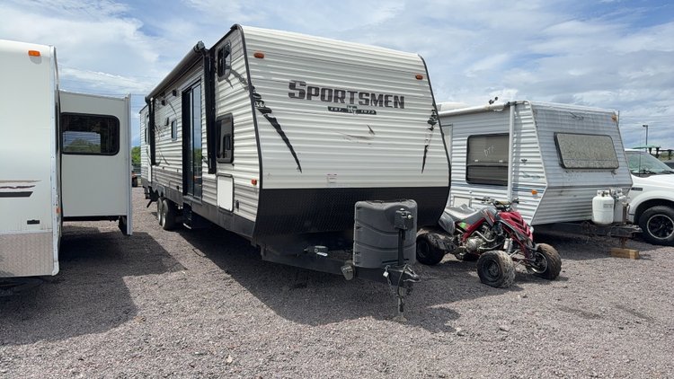 Image for 2017 FABRIQUE SPORTSMAN 37' BUMPER PULL CAMPER