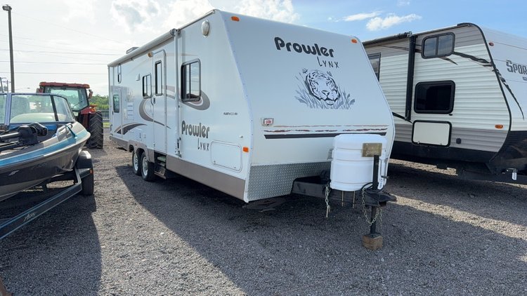 Image for 2004 FLEETWOOD PROWLER 26' BUMPER PULL CAMPER