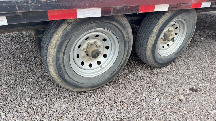 Image for 2021 CARRY ON 25' GOOSENECK TRAILER