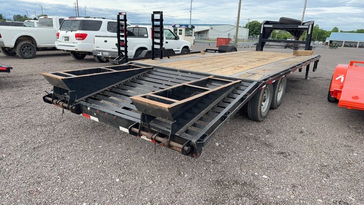 Image for 2021 CARRY ON 25' GOOSENECK TRAILER