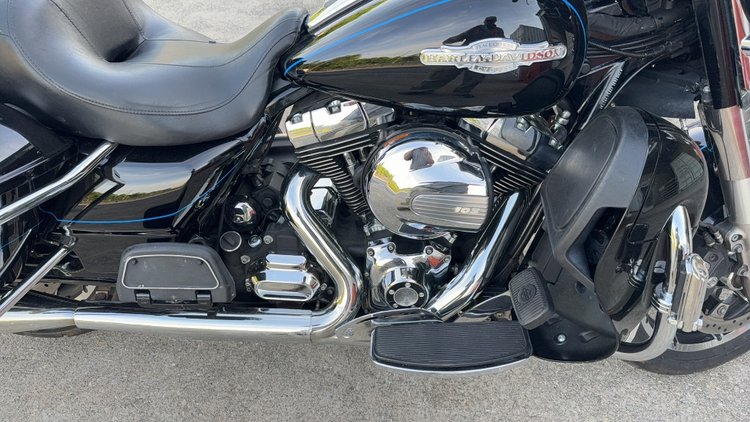 Image for 2015 HARLEY DAVIDSON FLH MOTOR CYCLE