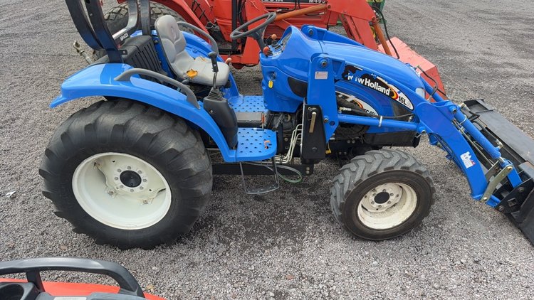 Image for NEW HOLLAND TC40A TRACTOR
