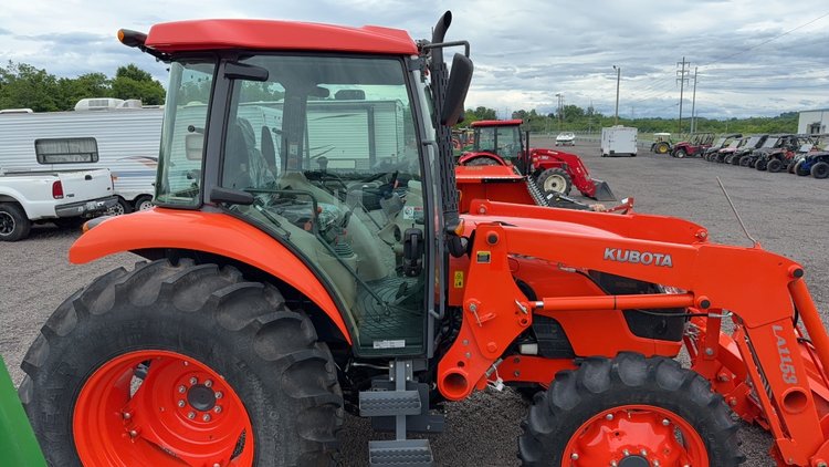 Image for KUBOTA M7040 TRACTOR