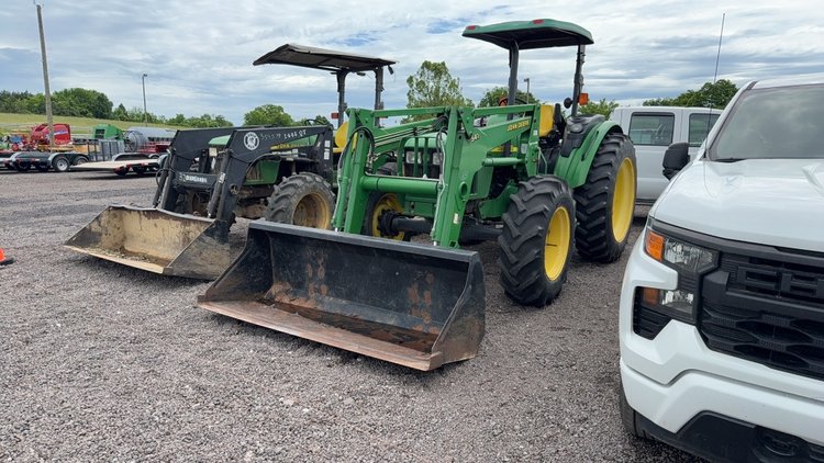 Image for JOHN DEERE 5520 TRACTOR