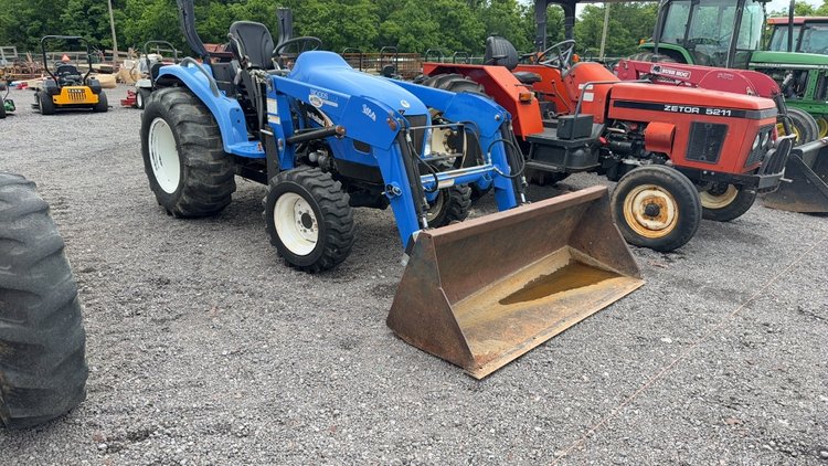 Image for NEW HOLLAND TC35A TRACTOR