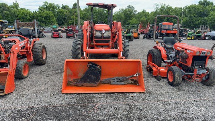 Image for KUBOTA M8540 TRACTOR