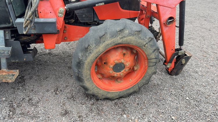 Image for KUBOTA M8540 TRACTOR