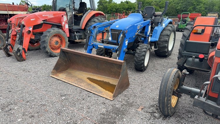 Image for NEW HOLLAND TC35A TRACTOR