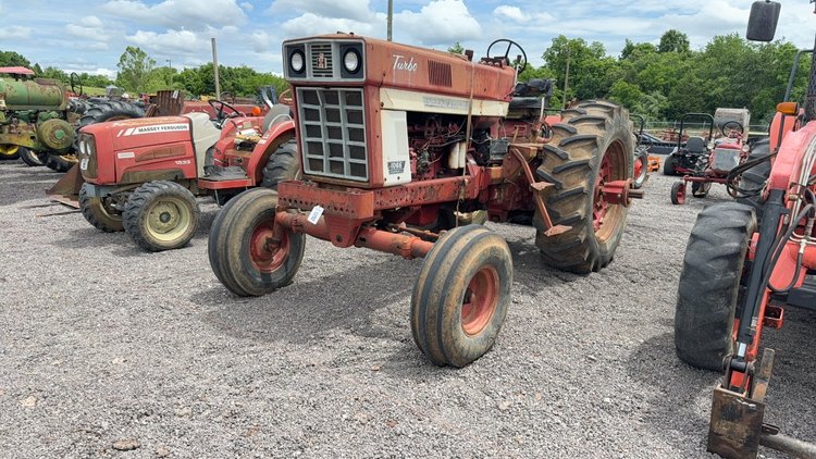 Image for INTERNATIONAL 1066 TRACTOR