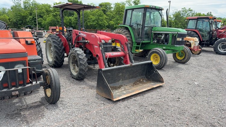 Image for MASSEY FERGUSON 2615 TRACTOR
