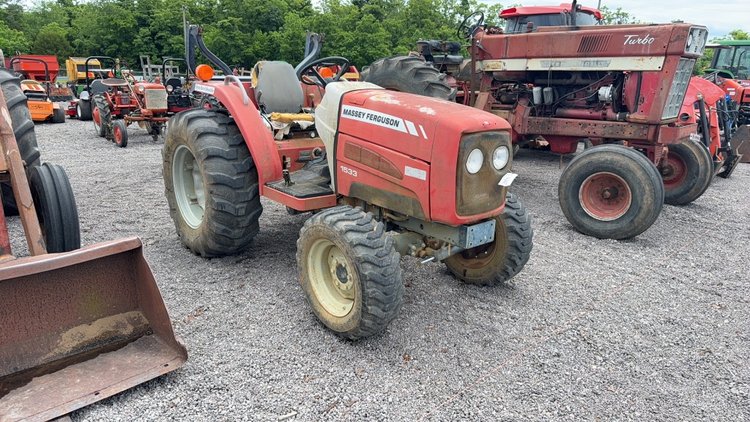 Image for MASSEY FERGUSON 1533 TRACTOR