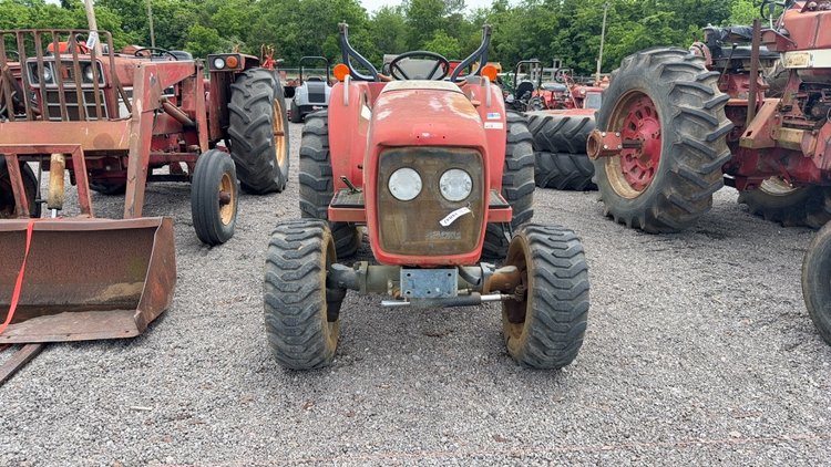 Image for MASSEY FERGUSON 1533 TRACTOR