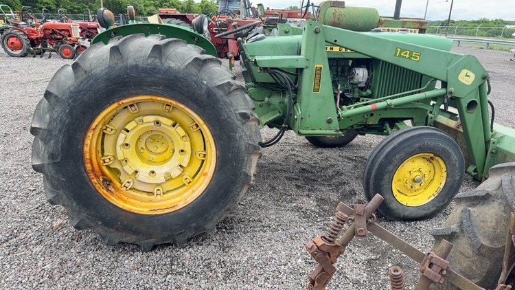 Image for JOHN DEERE 2020 TRACTOR