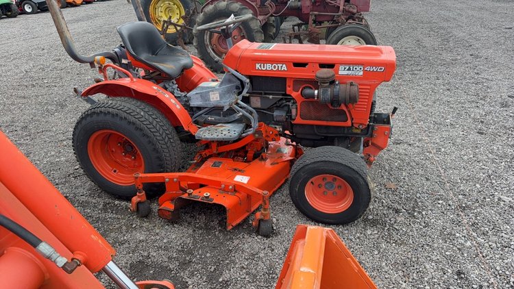 Image for KUBOTA B7100 TRACTOR