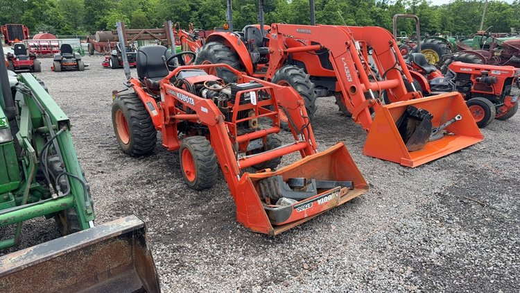 Image for KUBOTA B7500 TRACTOR
