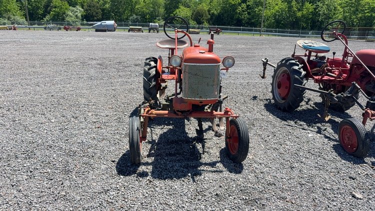 Image for FARMALL CUB TRACTOR