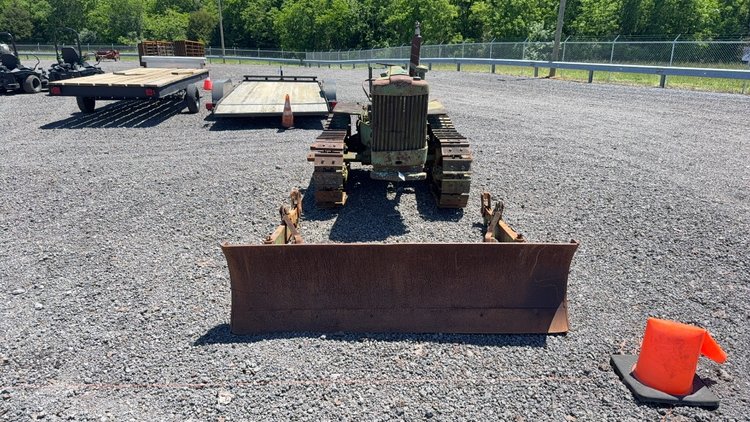 Image for JOHN DEERE 40 CRAWLER