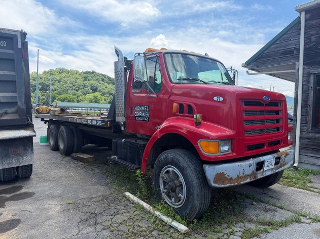 Image for FORD TANDEM AXLE ROLLBACK