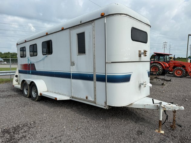 Image for 1988 COMPETITION 20' BUMPER PULL HORSE TRAILER