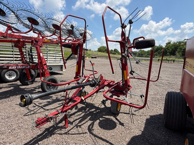 Image for NEW HOLLAND 3417 PULL TYPE 4 BASKET TEDDER