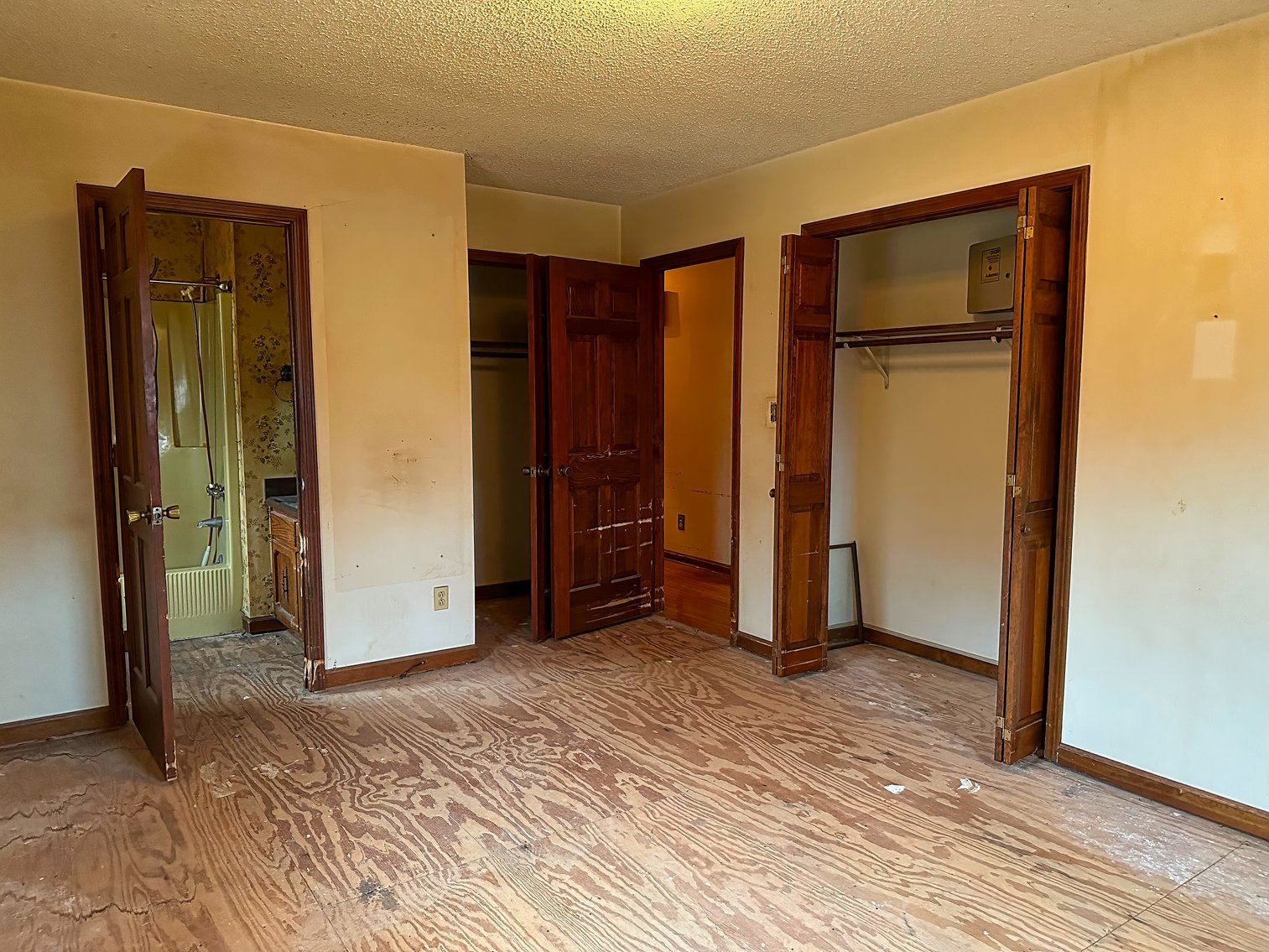 Image for 4925 Old Kentucky Road Absolute Auction, Morristown TN -  5+/- Acres/Plus House