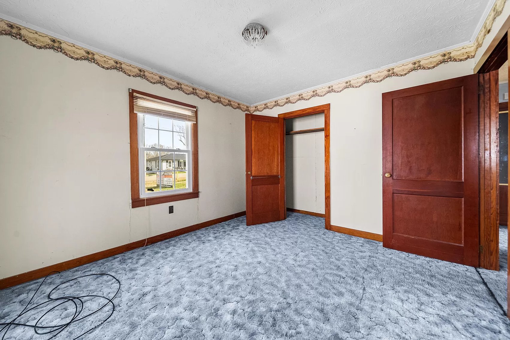 Image for ABSOLUTE REAL ESTATE AUCTION - THURSDAY APRIL 4TH AT 9AM