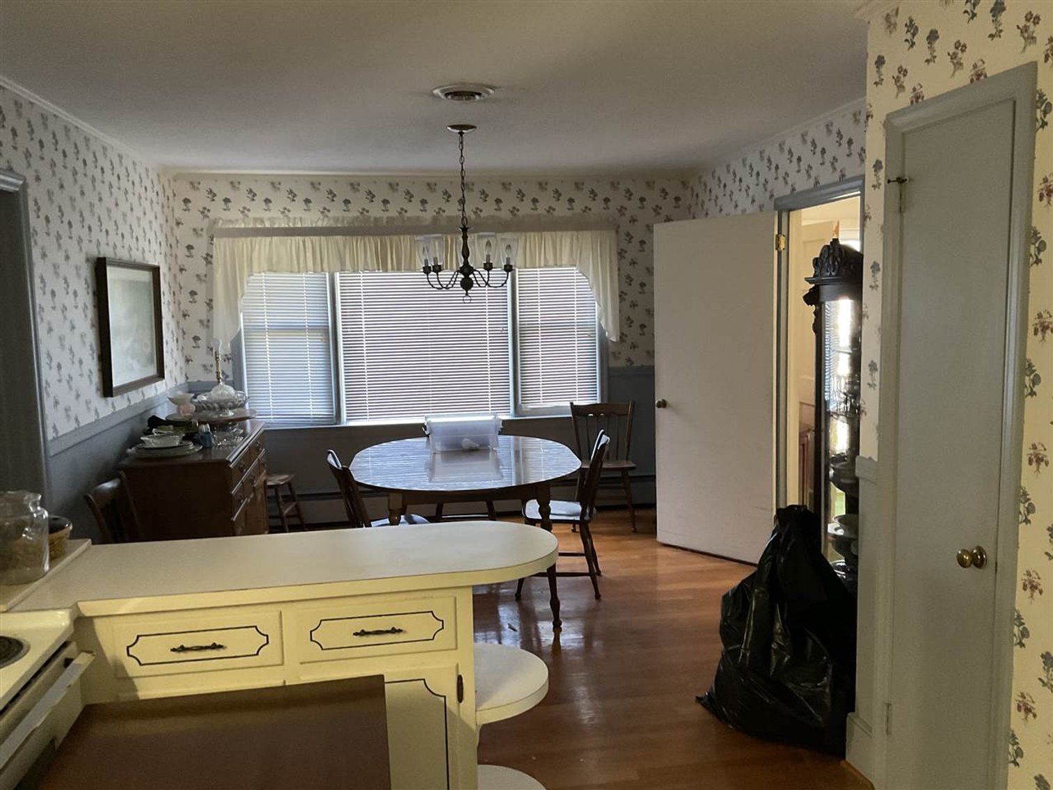 Image for Mr. & Mrs. R Mullis Estate (deceased)