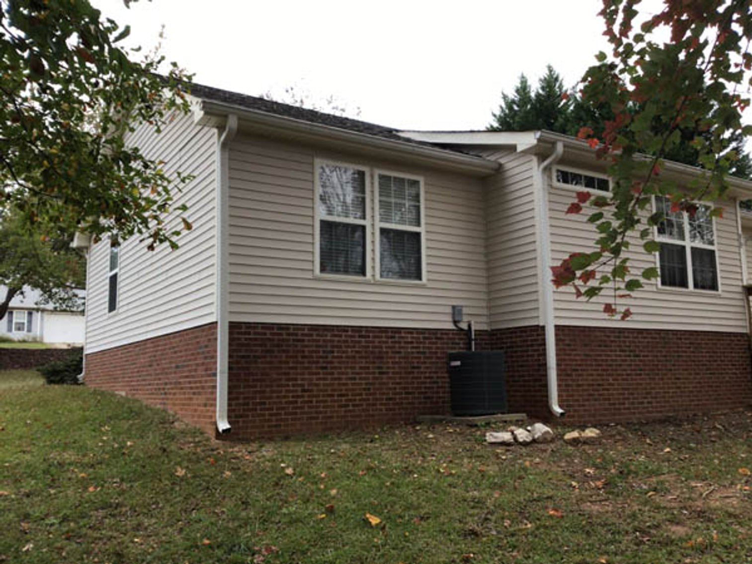 Image for Simulcast Auction for Holly Springs Home!