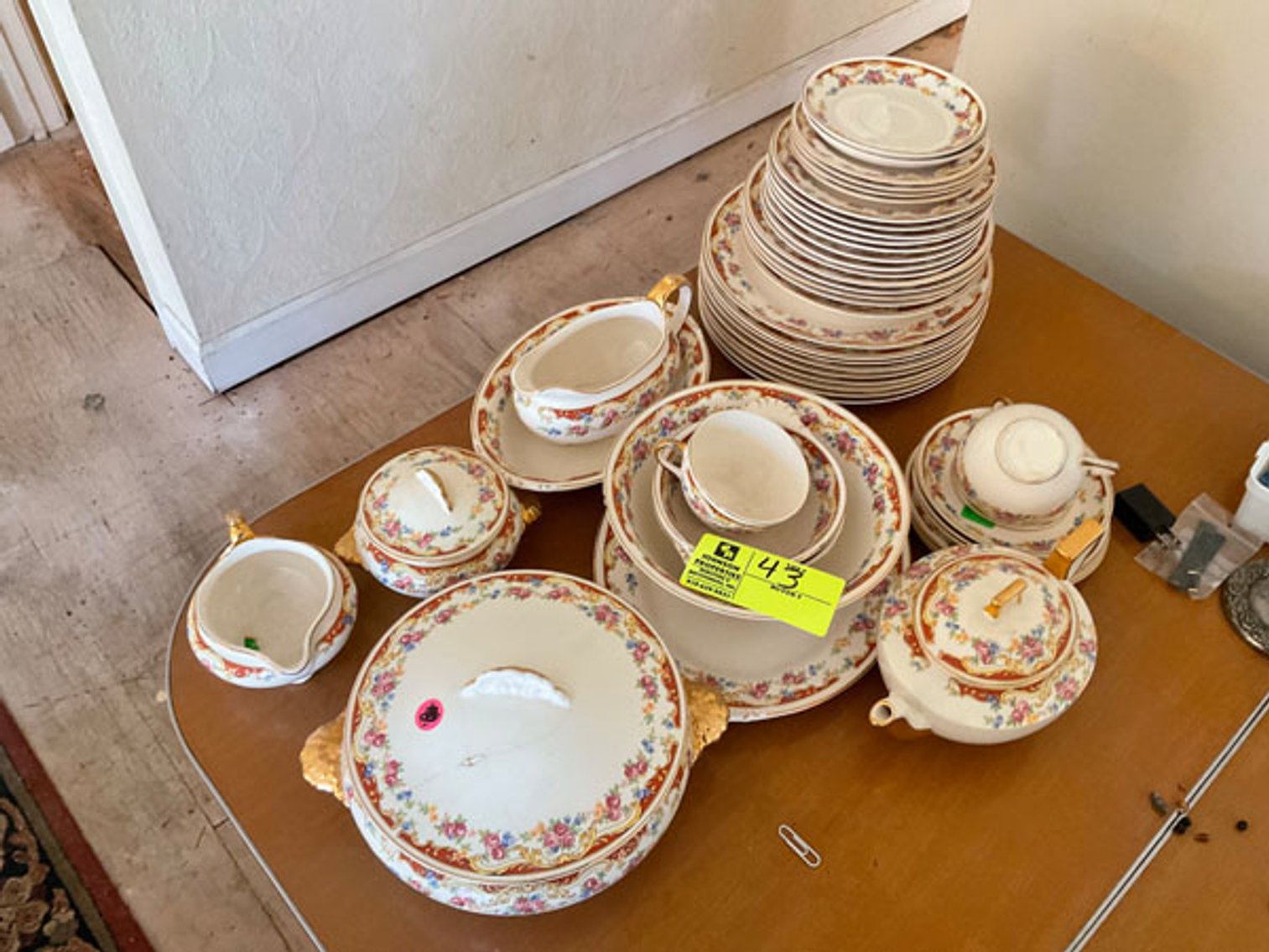 Image for Tomlinson Personal Property Online Only!