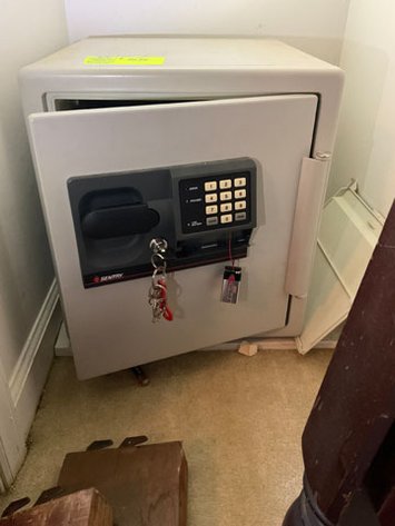 Image for Tomlinson Personal Property Online Only!