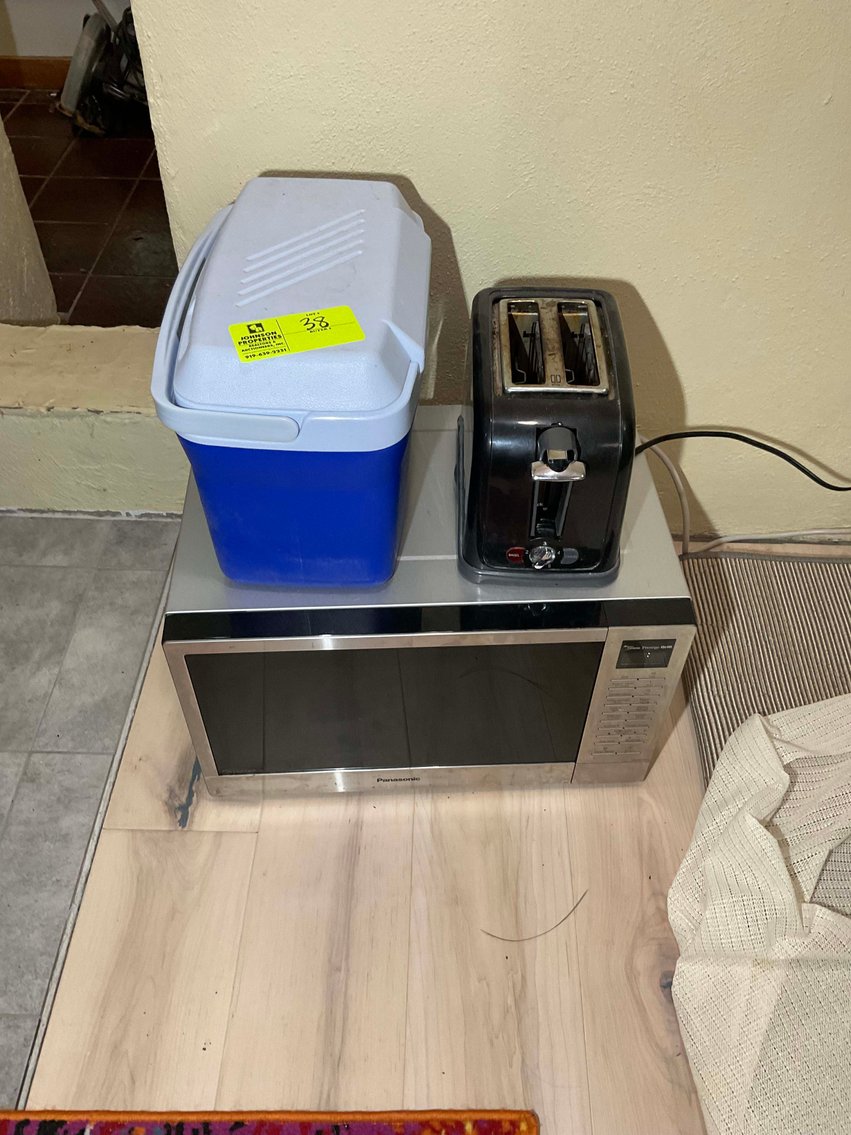 Image for Owners Relocating Personal Property Auction