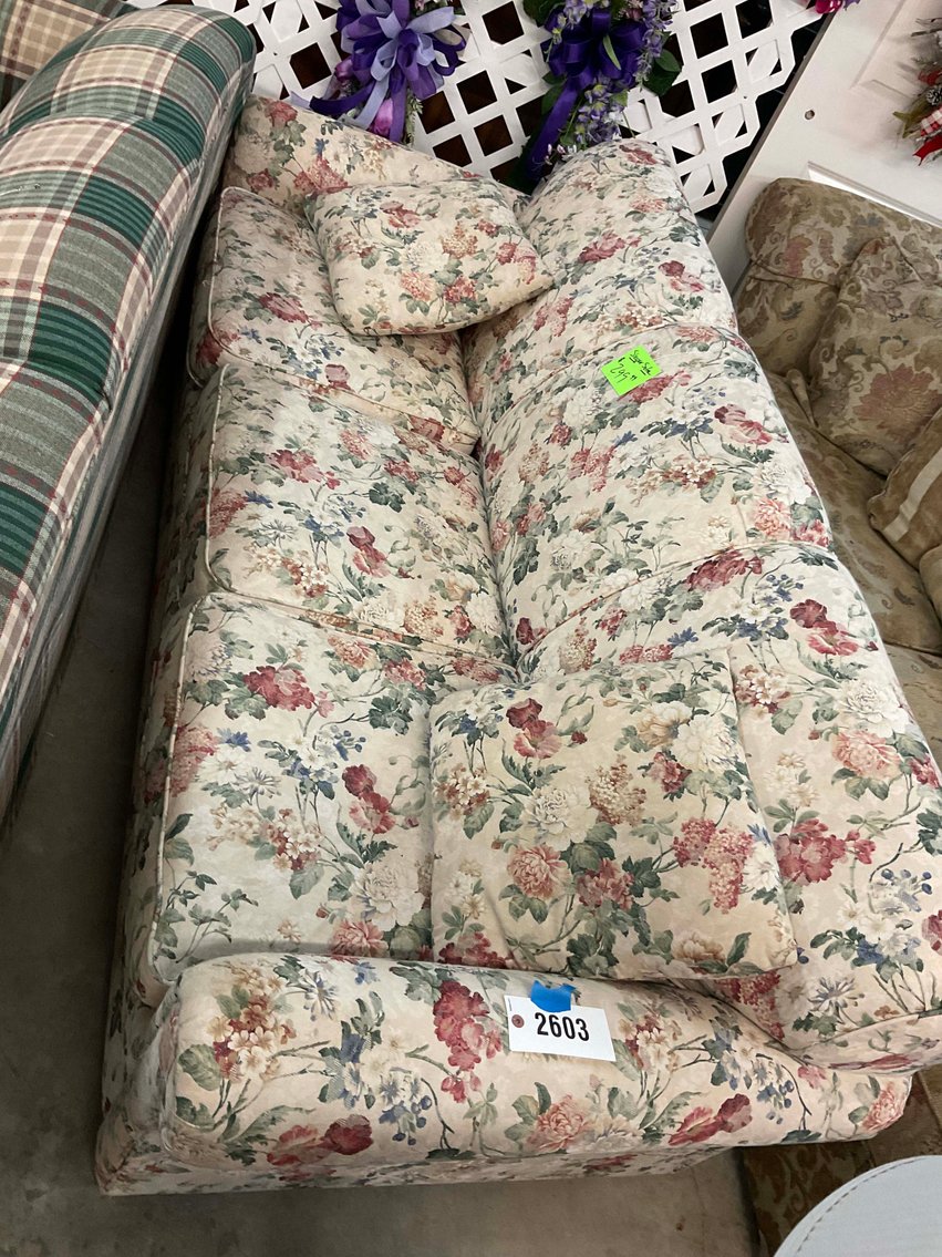 Image for New and Nearly New Thrift Shop Retirement Auction Events - LIVE AUCTION