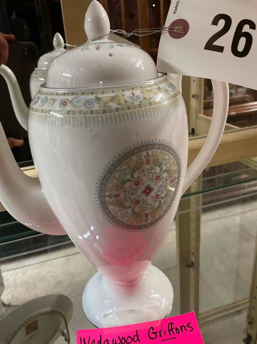 Image for New and Nearly New Thrift Shop Retirement Auction Events - LIVE AUCTION