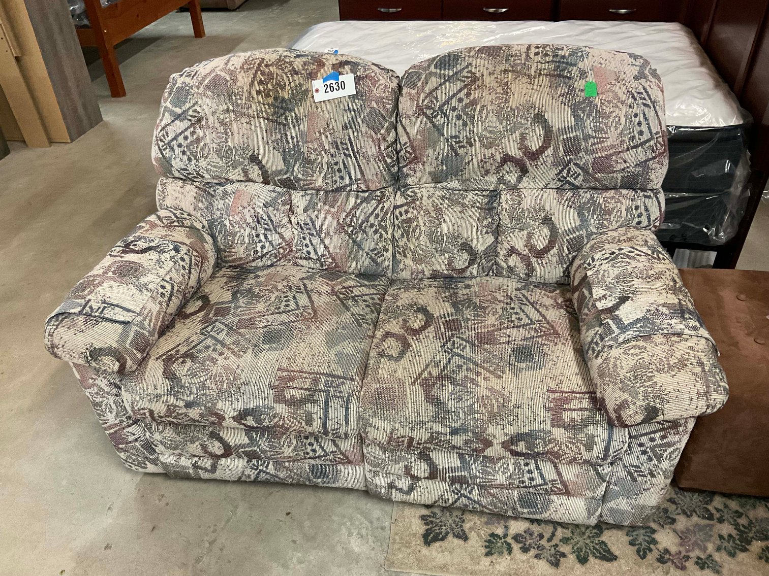 Image for New and Nearly New Thrift Shop Retirement Auction Events - LIVE AUCTION