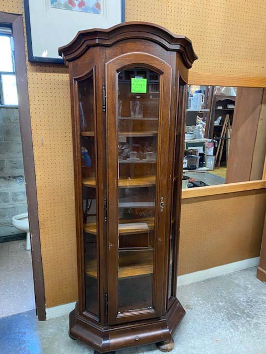 Image for Round 2: New and Nearly New Thrift Shop Retirement Auction Events - LIVE AUCTION