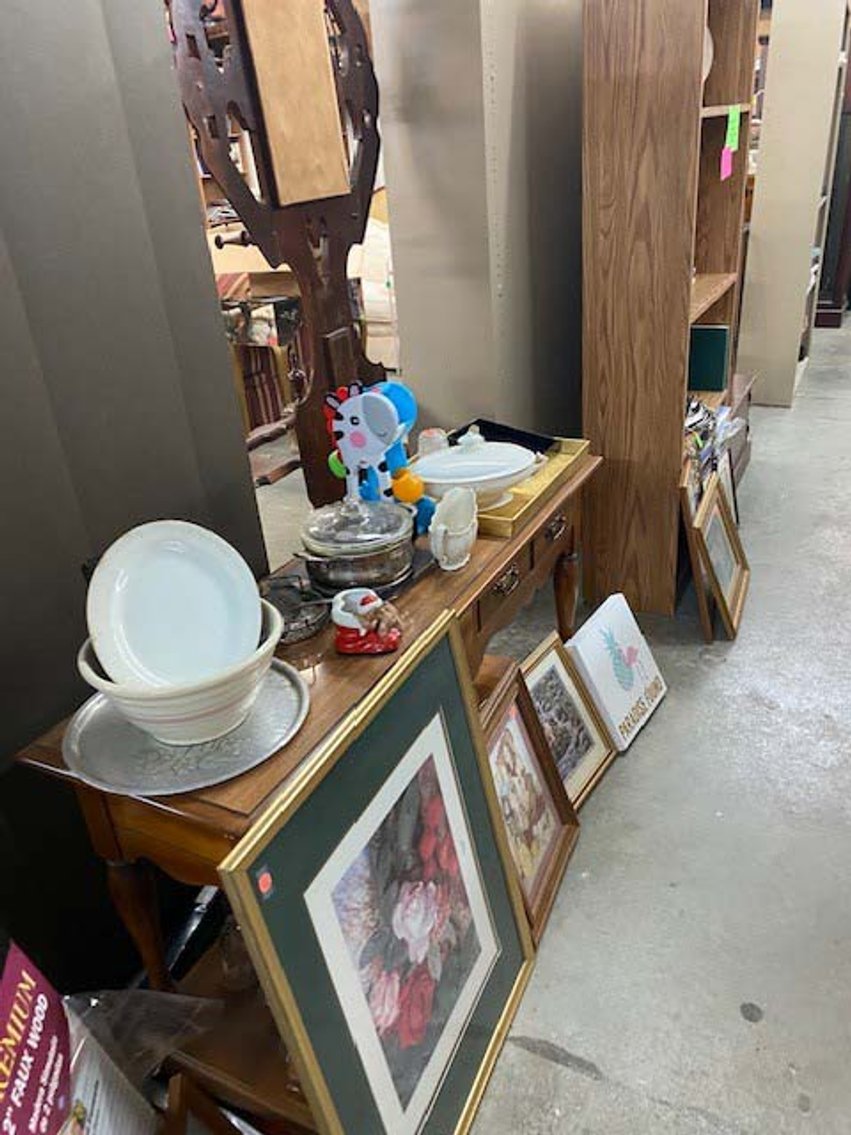 Image for Round 2: New and Nearly New Thrift Shop Retirement Auction Events - LIVE AUCTION