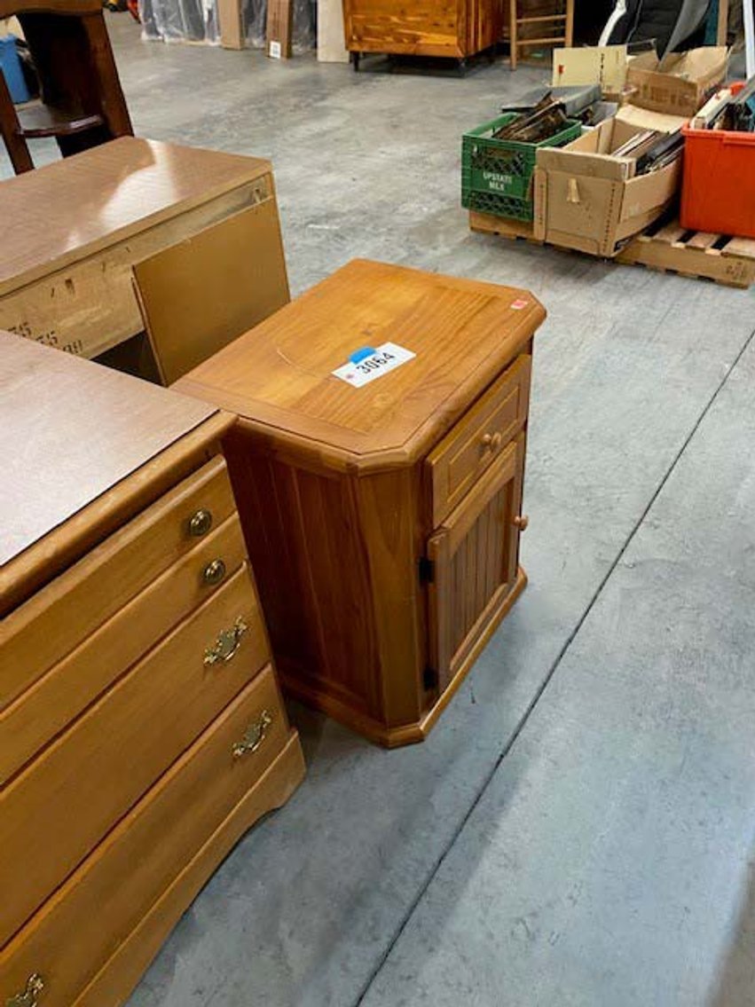 Image for Round 2: New and Nearly New Thrift Shop Retirement Auction Events - LIVE AUCTION