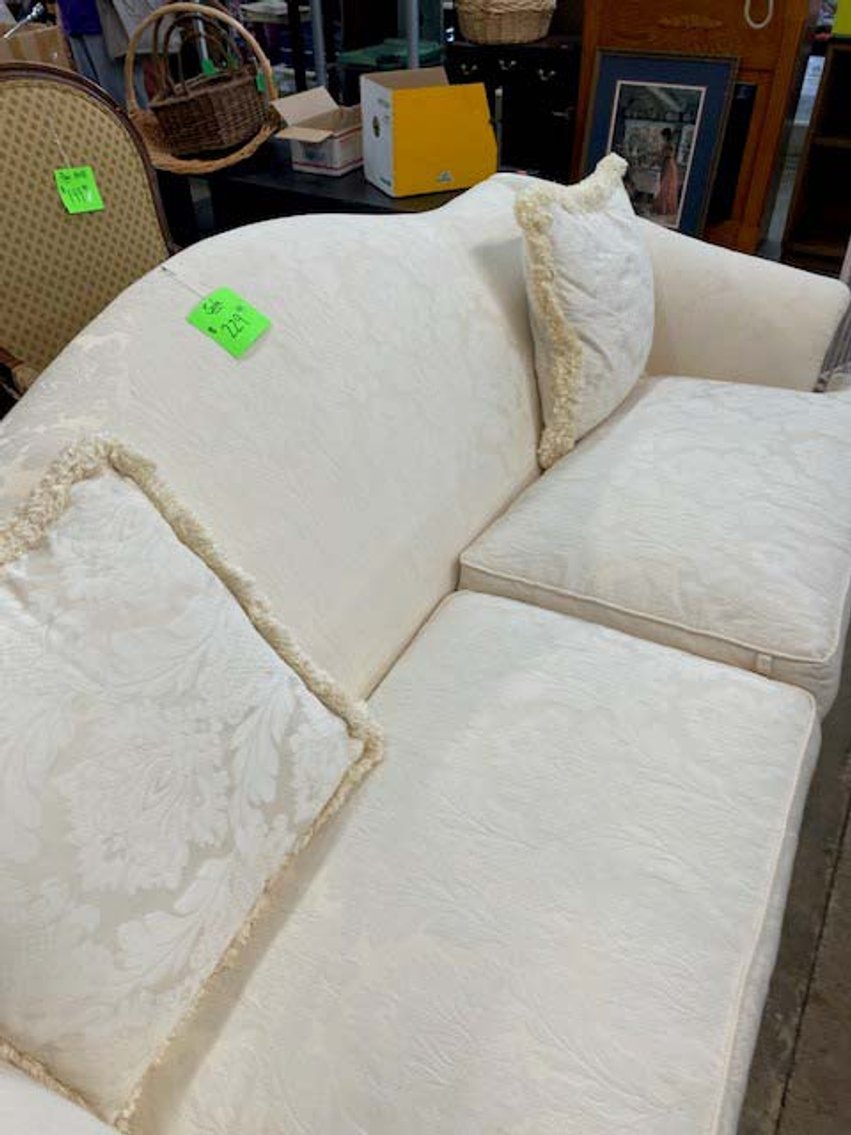 Image for Round 2: New and Nearly New Thrift Shop Retirement Auction Events - LIVE AUCTION