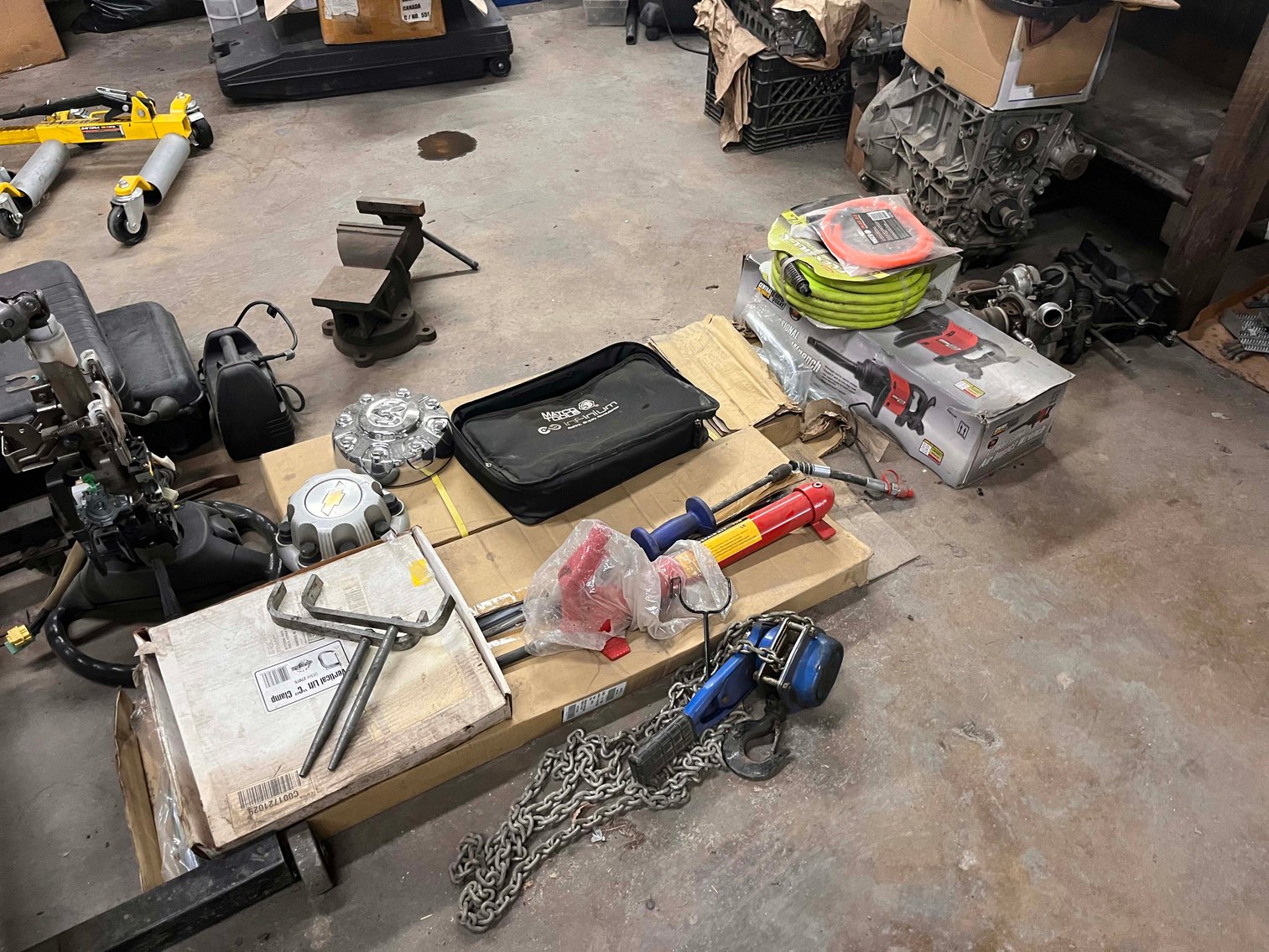 Image for Boyd's Automotive in Sanford Retirement Auction!