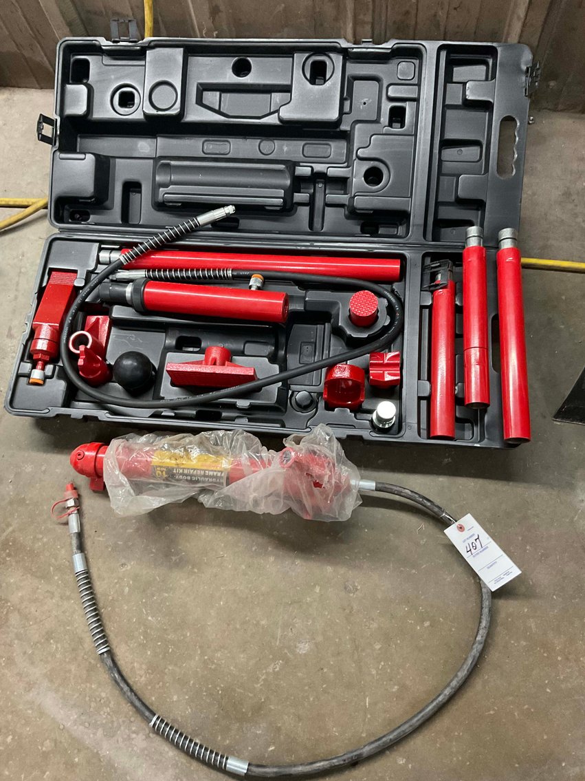 Image for Boyd's Automotive in Sanford Retirement Auction!